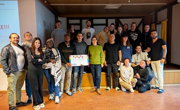 Spendenübergabe an das Kinder- und Jugendhospiz