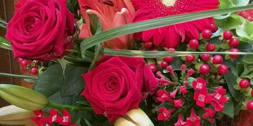 Erfolgreicher Abschluss der Ausbildung Rosen zum bestanden Examen